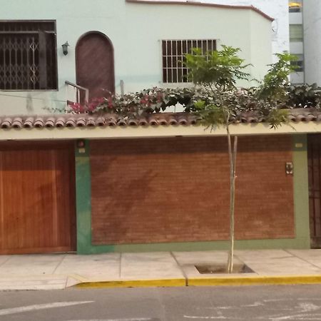 Hostel Colores Miraflores ليما المظهر الخارجي الصورة